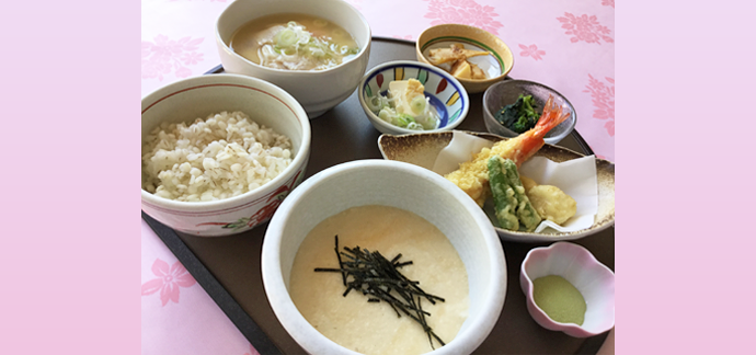 昼食